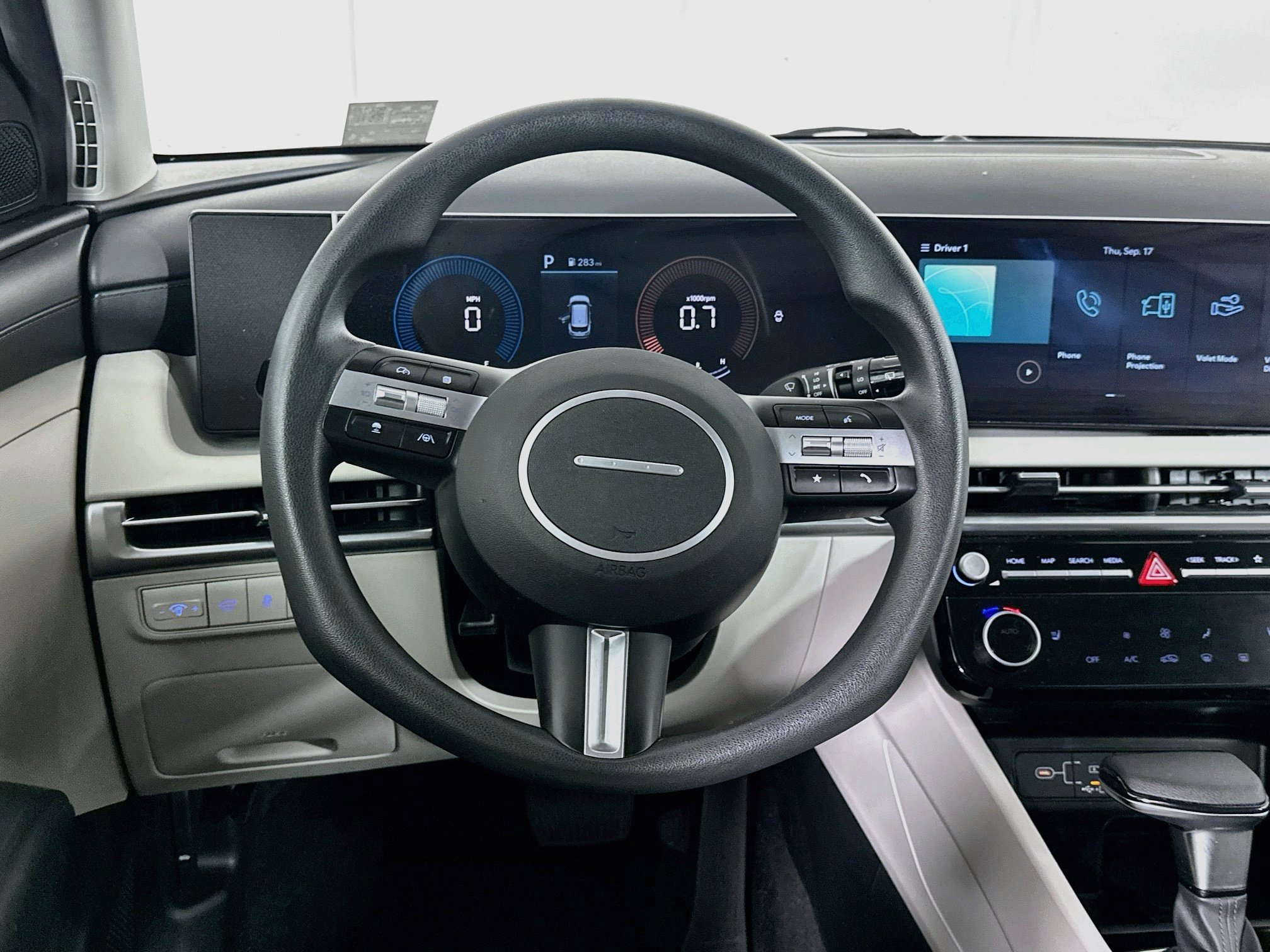 Used 2025 Hyundai Tucson SEL FWD image 18