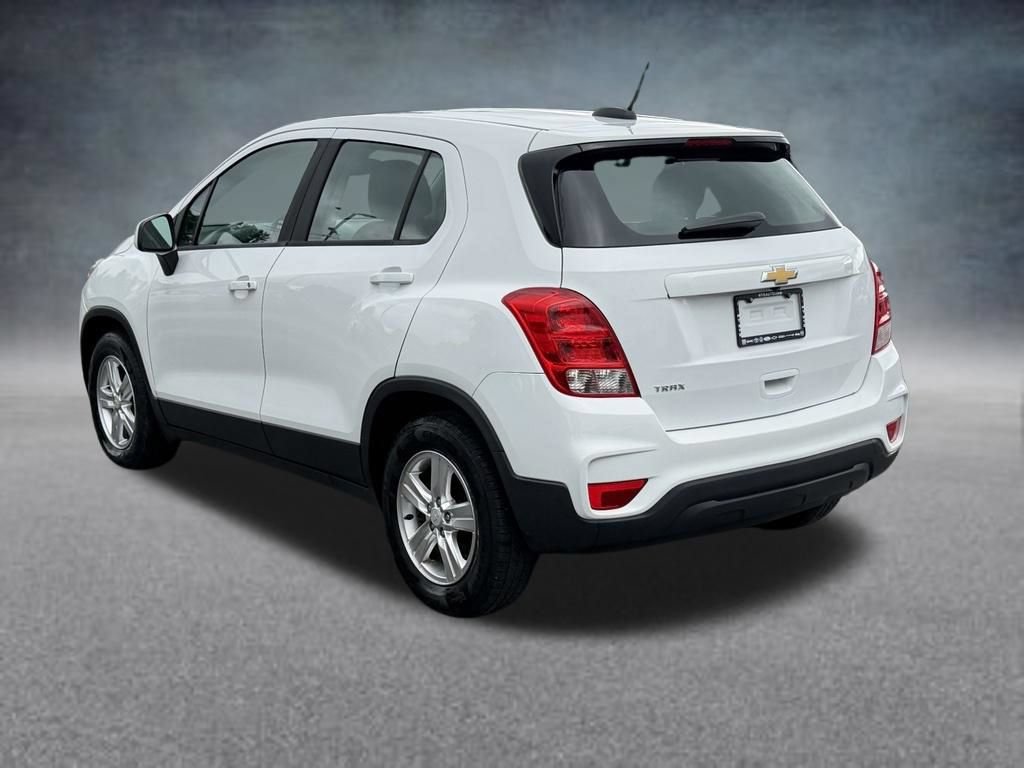 Used 2019 Chevrolet Trax LS w/ Air And Auto Package FWD image 3