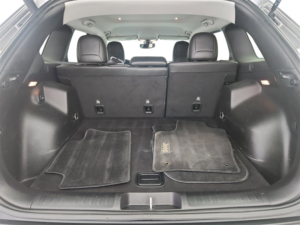 Used 2019 Jeep Cherokee Latitude Plus image 28