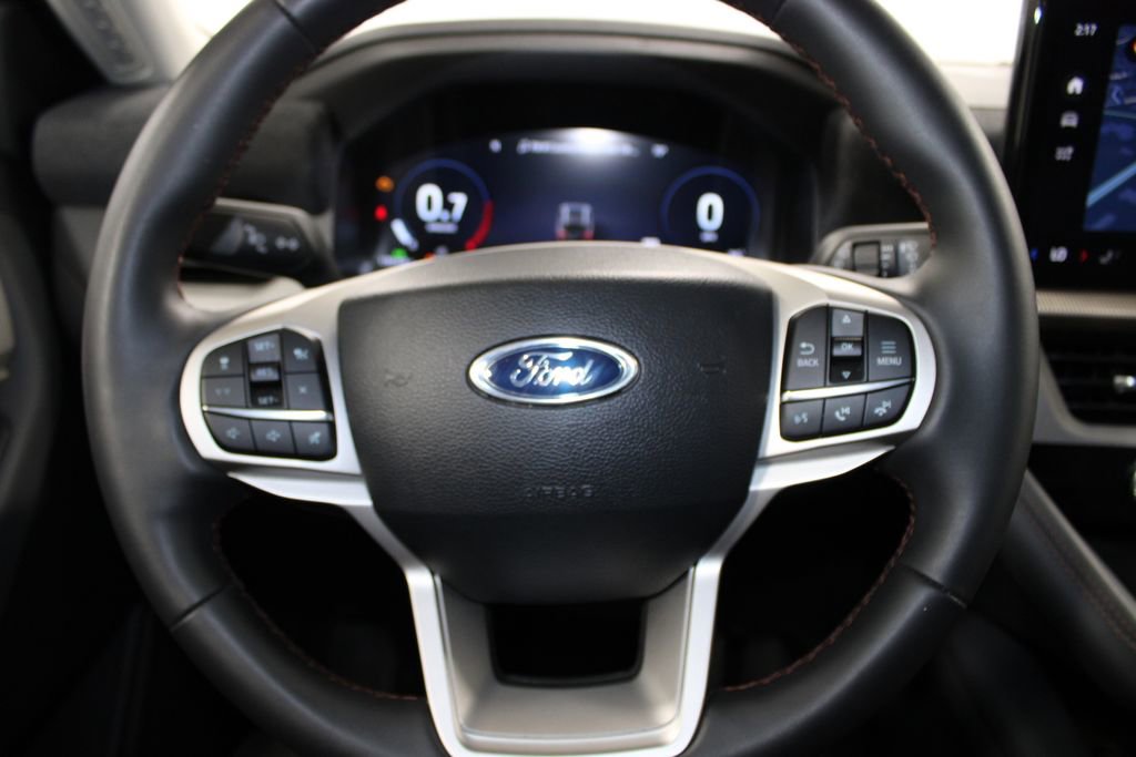 Used 2025 Ford Explorer Active image 37