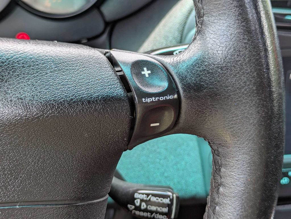 Used 1999 Porsche Boxster RWD image 24