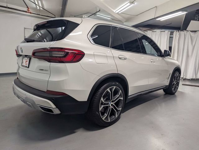 Used 2020 BMW X5 sDrive40i w/ Convenience Package RWD image 3