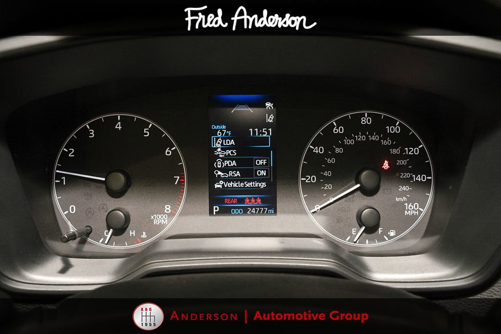 Used 2025 Toyota Corolla LE FWD image 16