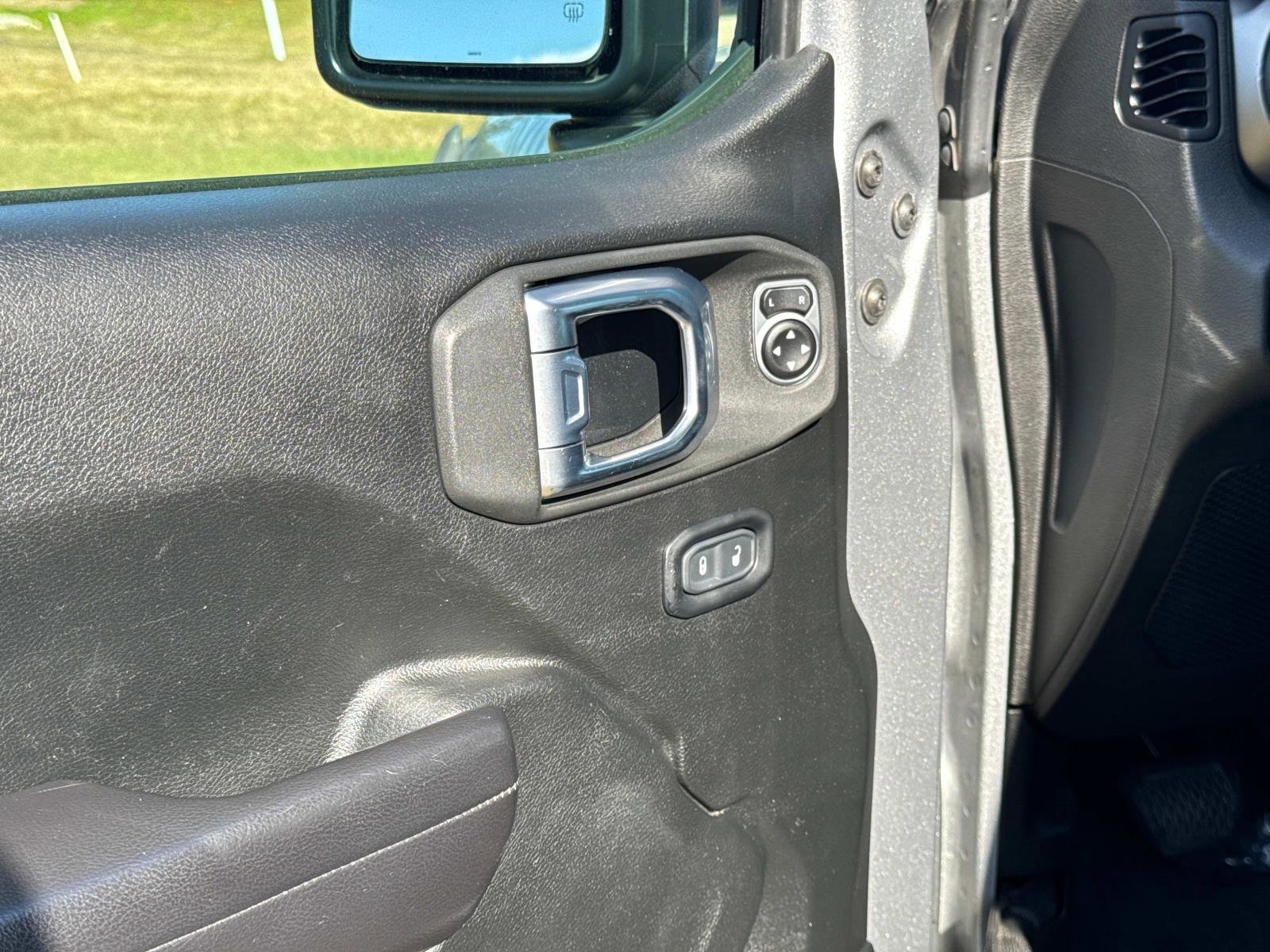 Used 2020 Jeep Wrangler Willys image 18