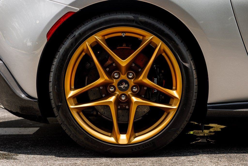 Used 2024 Ferrari Roma Spider RWD image 21