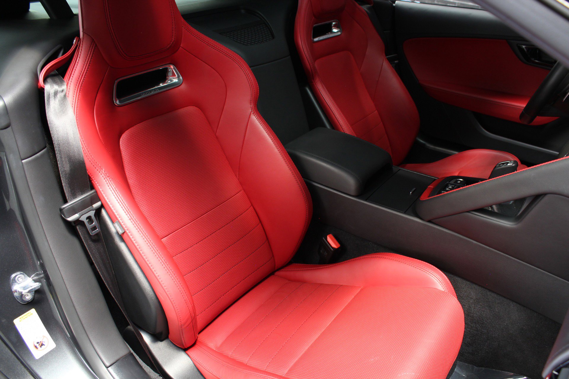 Used 2020 Jaguar F-TYPE R-Dynamic image 45