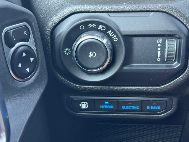 Certified 2023 Jeep Wrangler Unlimited w/ Cold Weather Group AWD/4WD image 23