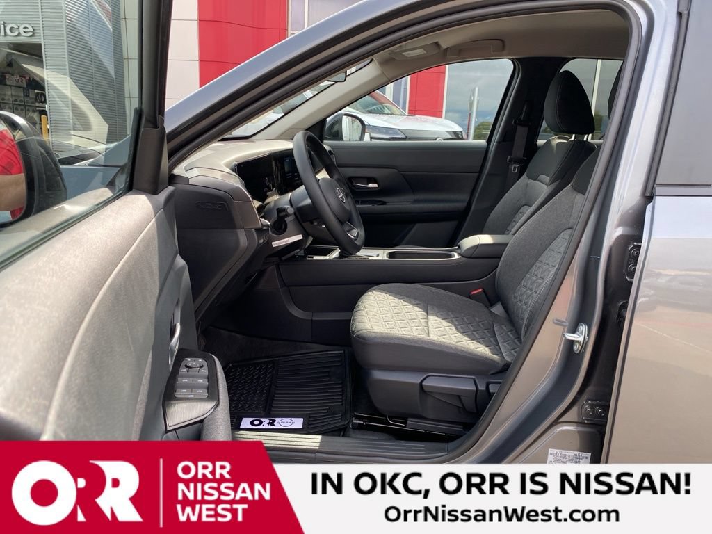 New 2026 Nissan Kicks SV AWD/4WD image 13