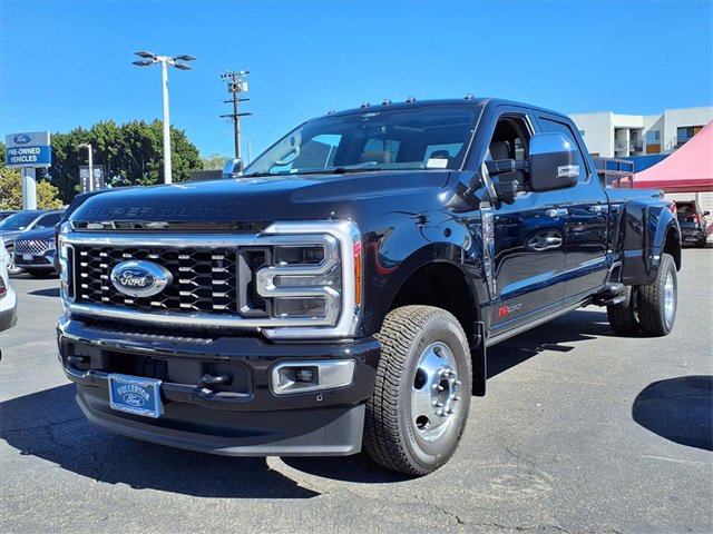 New 2026 Ford F350 Platinum image 1
