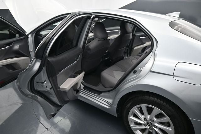 Used 2023 Toyota Camry LE w/ Convenience Package FWD image 15