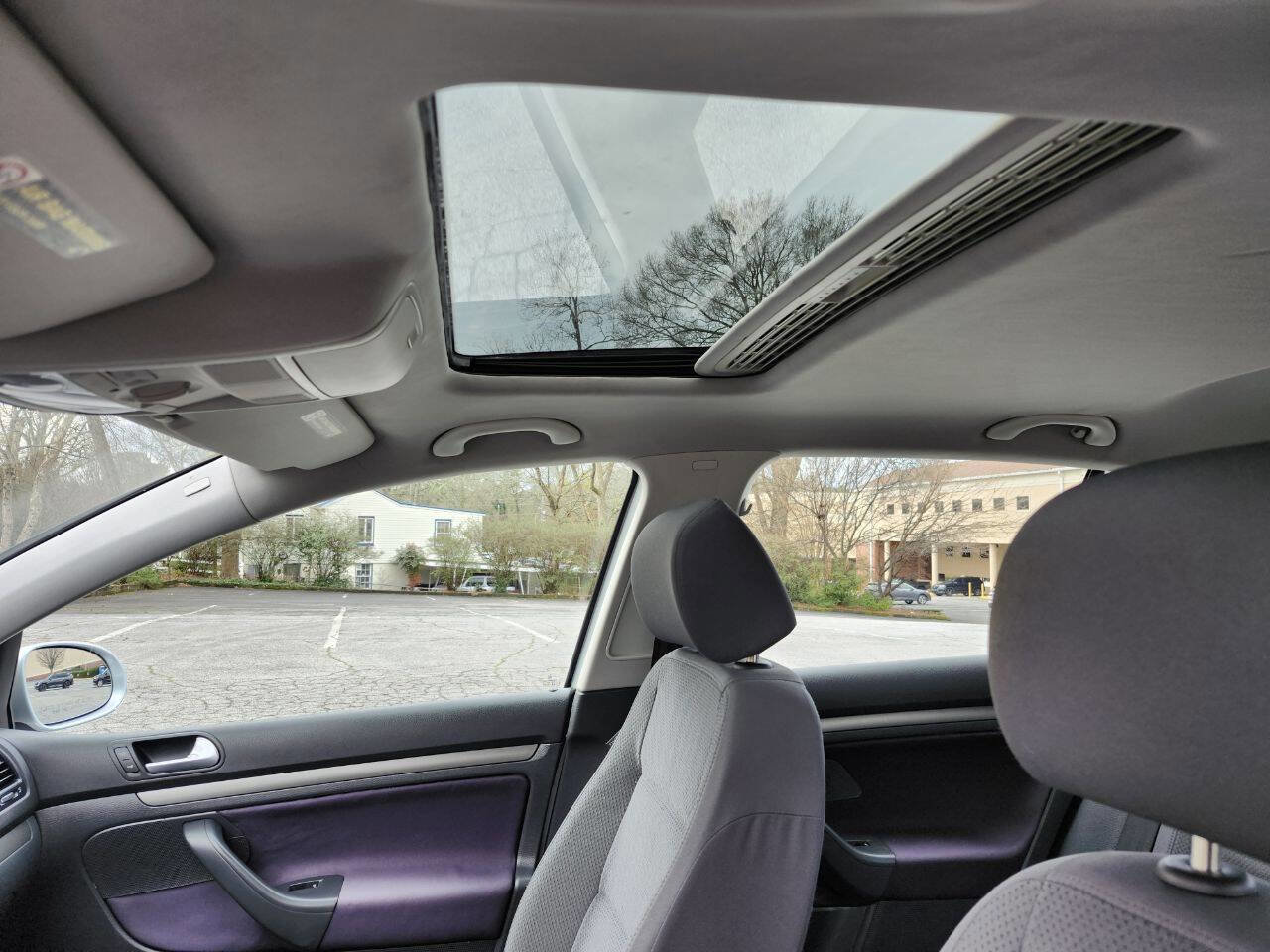 Used 2006 Volkswagen Rabbit 4-Door image 11