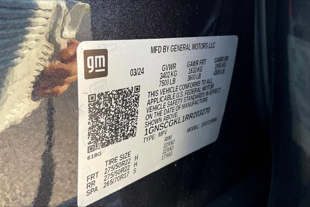 Used 2024 Chevrolet Suburban High Country RWD image 32