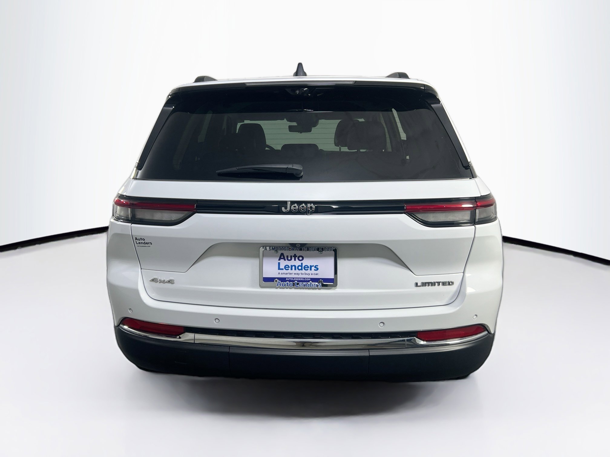 Used 2023 Jeep Grand Cherokee Limited w/ Luxury Tech Group II image 6