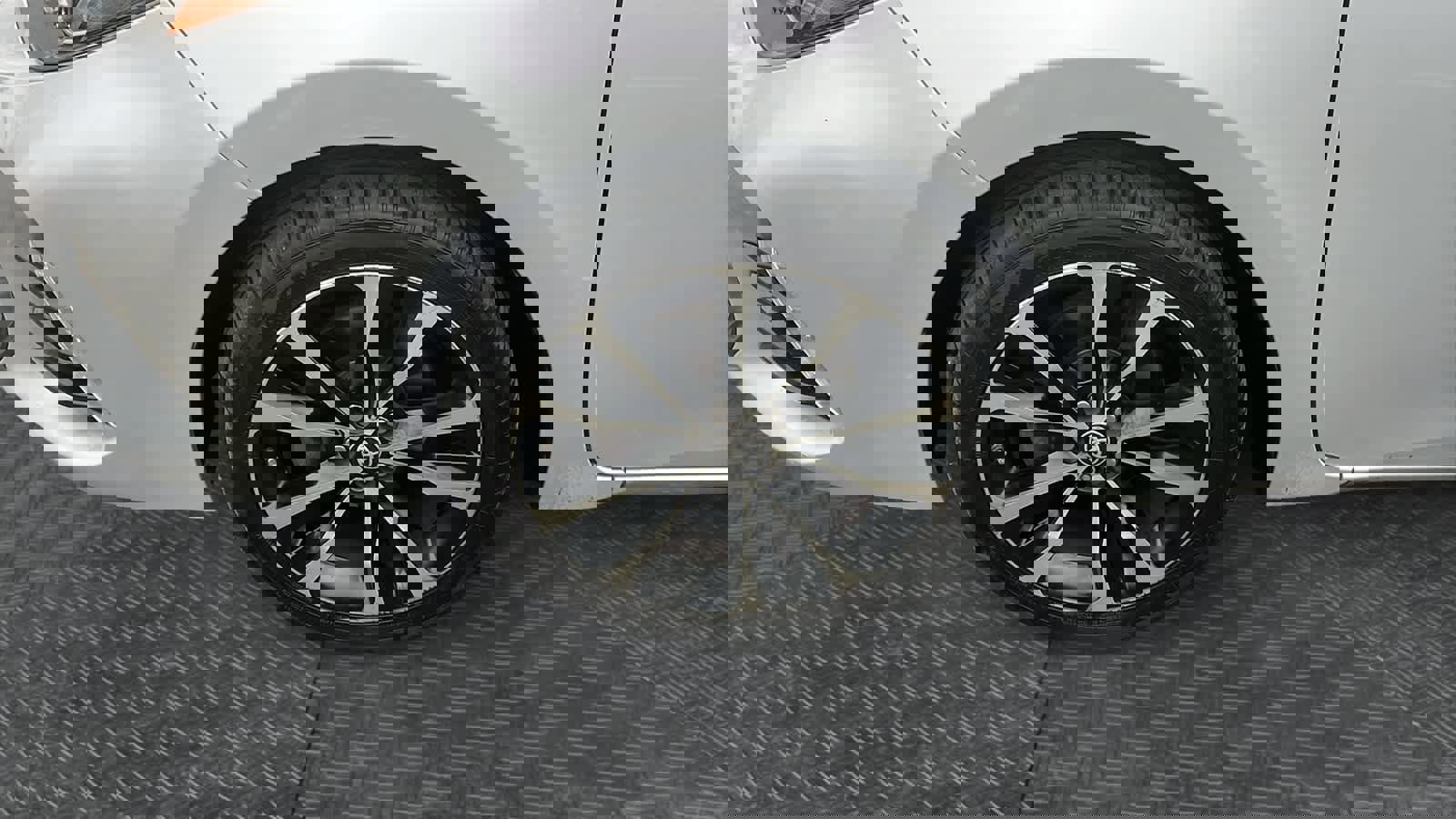 Used 2017 Toyota Corolla SE image 8