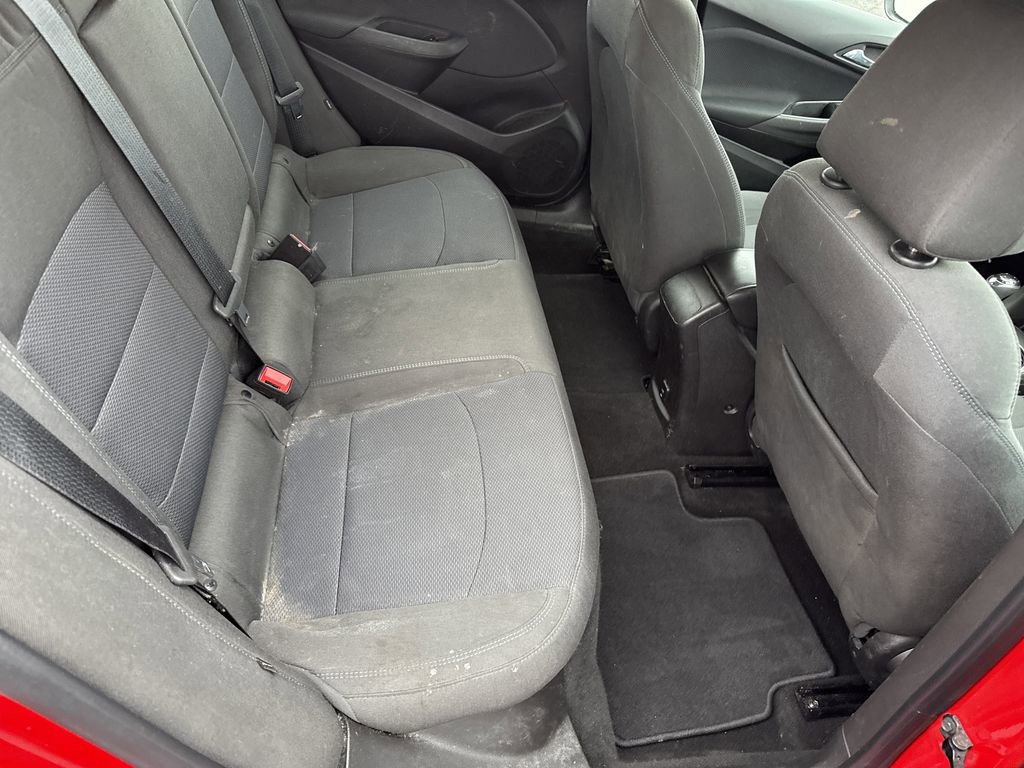Used 2018 Chevrolet Cruze LT w/ Convenience Package FWD image 13