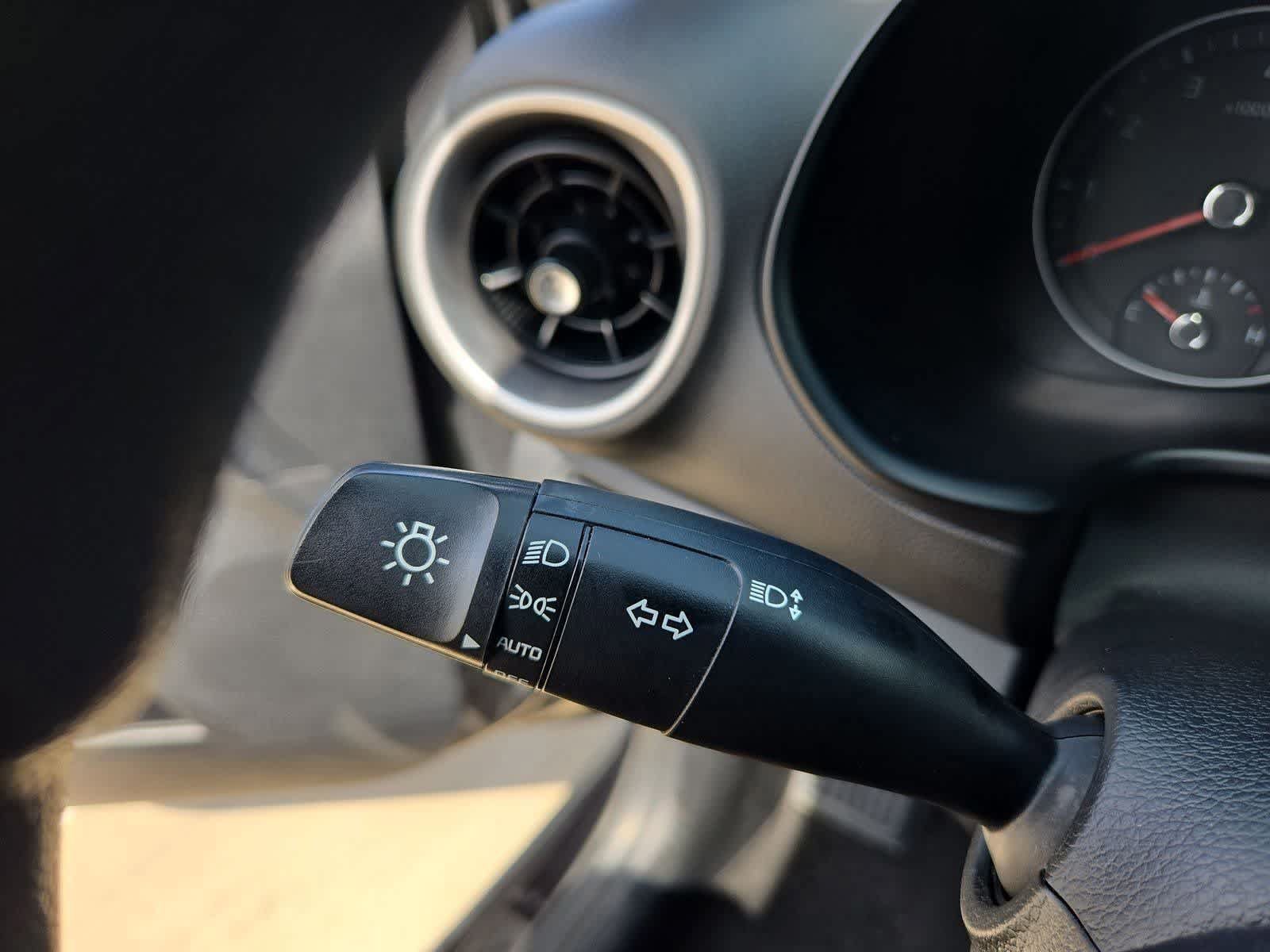 Used 2019 Kia Forte LXS FWD image 25