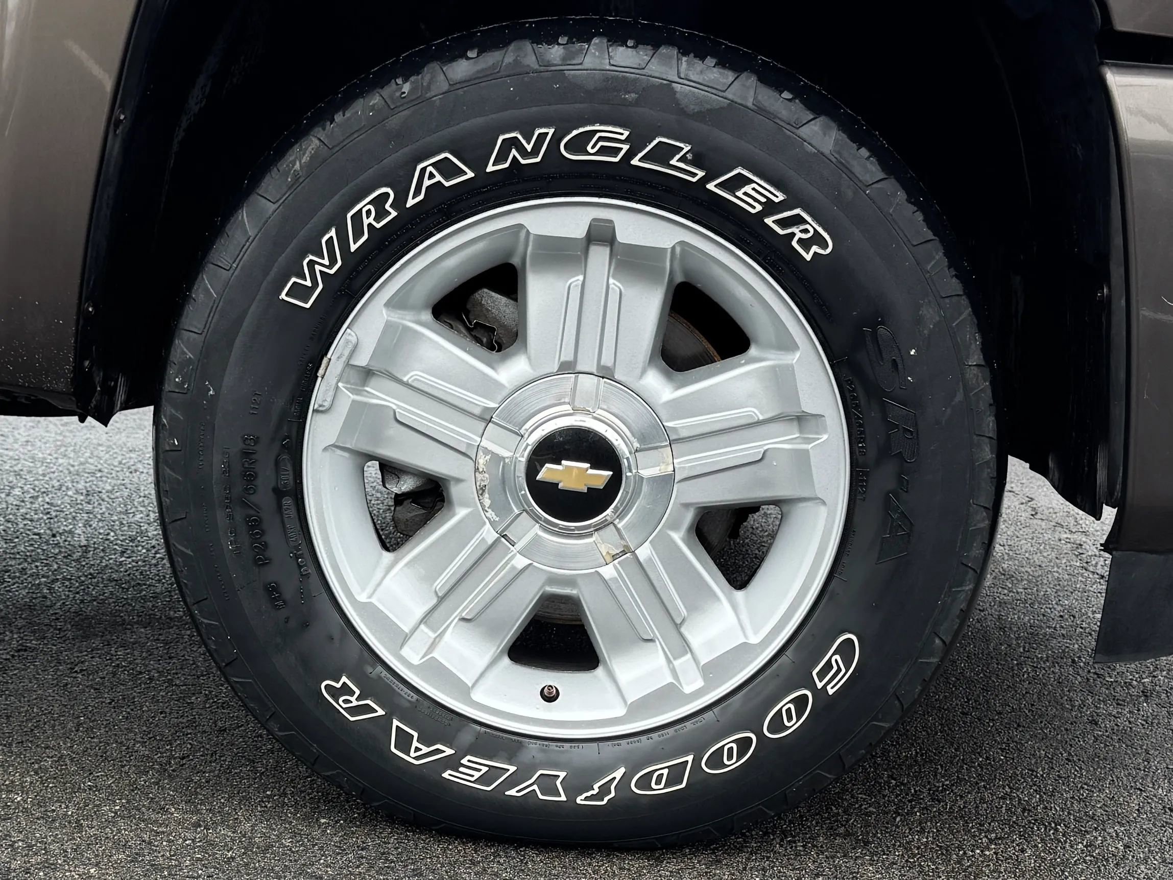 Used 2007 Chevrolet Silverado 1500 LT w/ Towing Package image 10