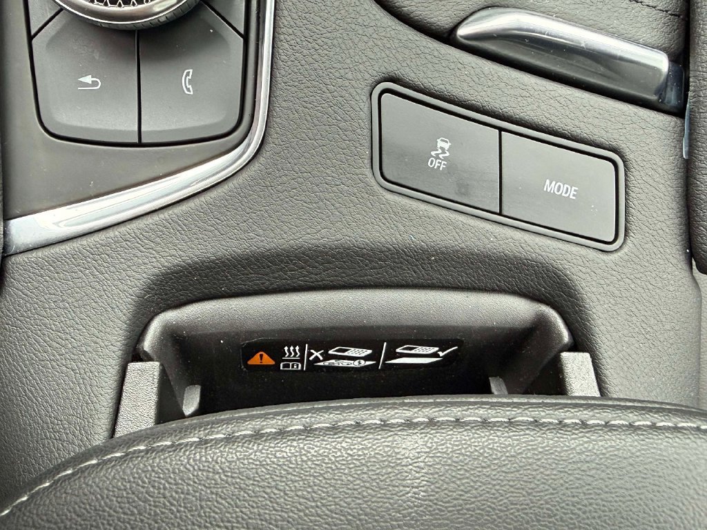 Certified 2026 Cadillac XT5 Sportv w/ LPO, Floor Liner Package AWD/4WD image 24