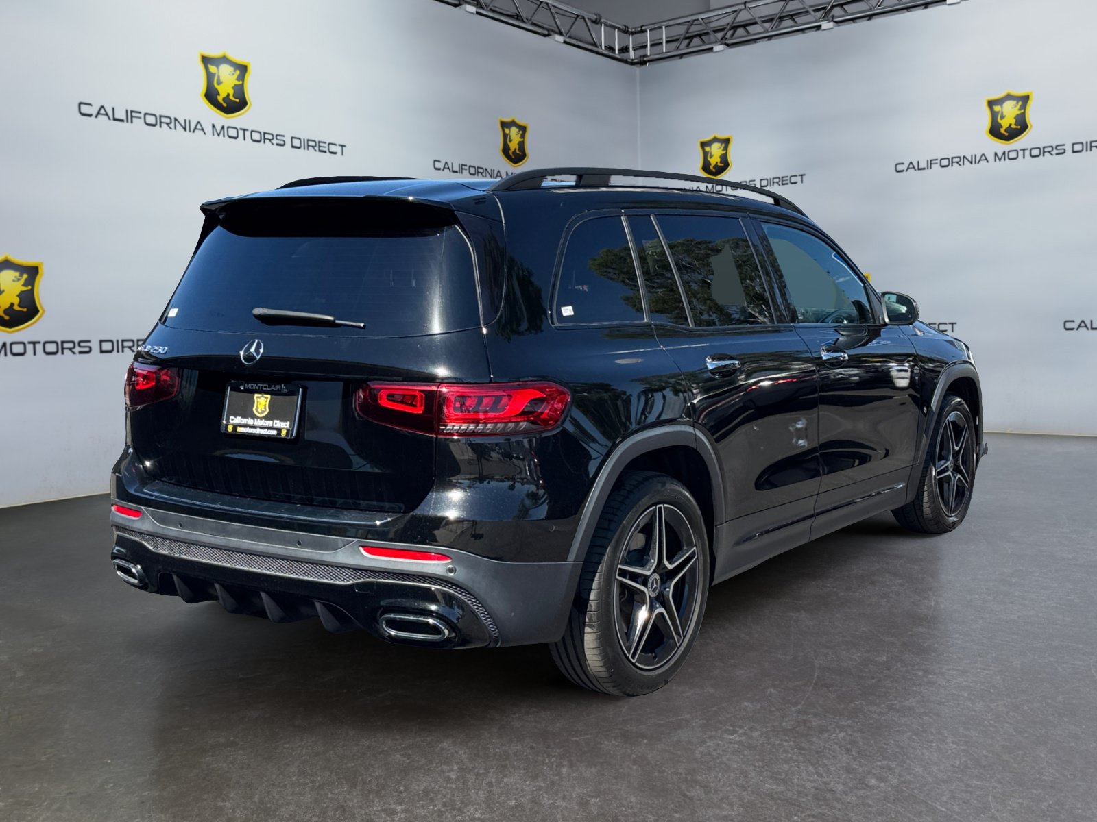 Used 2023 Mercedes-Benz GLB 250 image 5