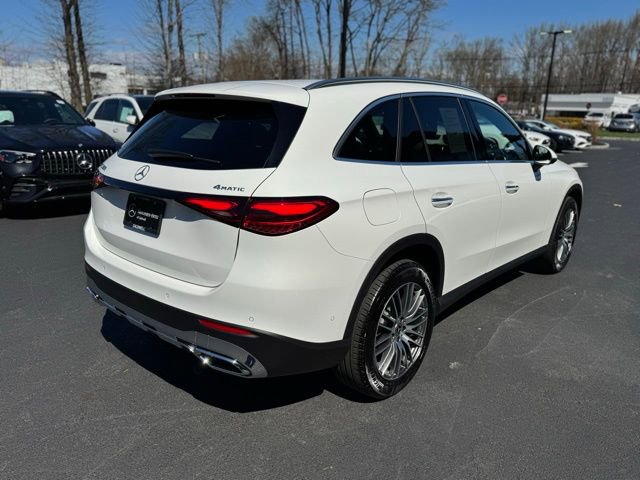 Used 2026 Mercedes-Benz GLC 300 4MATIC image 3