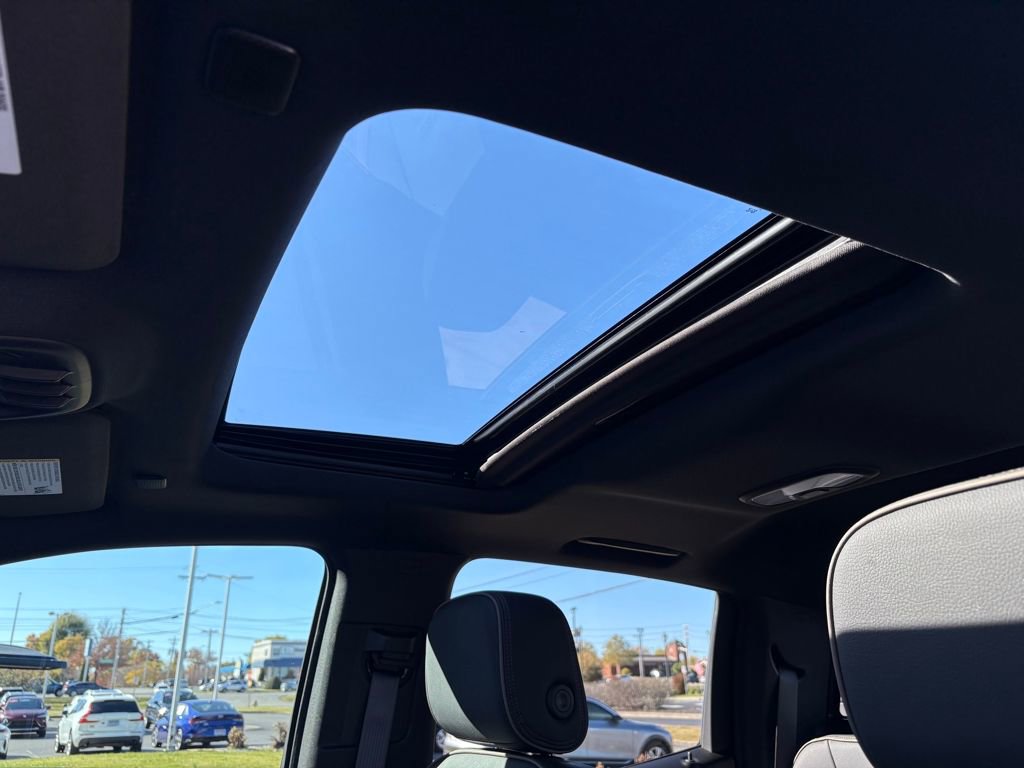 Certified 2024 GMC Canyon Denali image 40