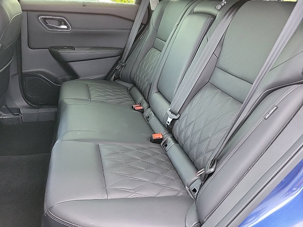 Used 2023 Nissan Rogue Platinum AWD/4WD image 10
