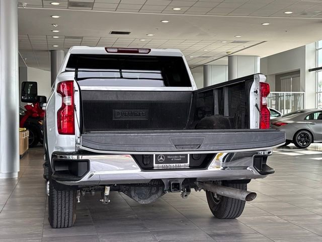 Used 2025 Chevrolet Silverado 2500 LT w/ Convenience Package image 9