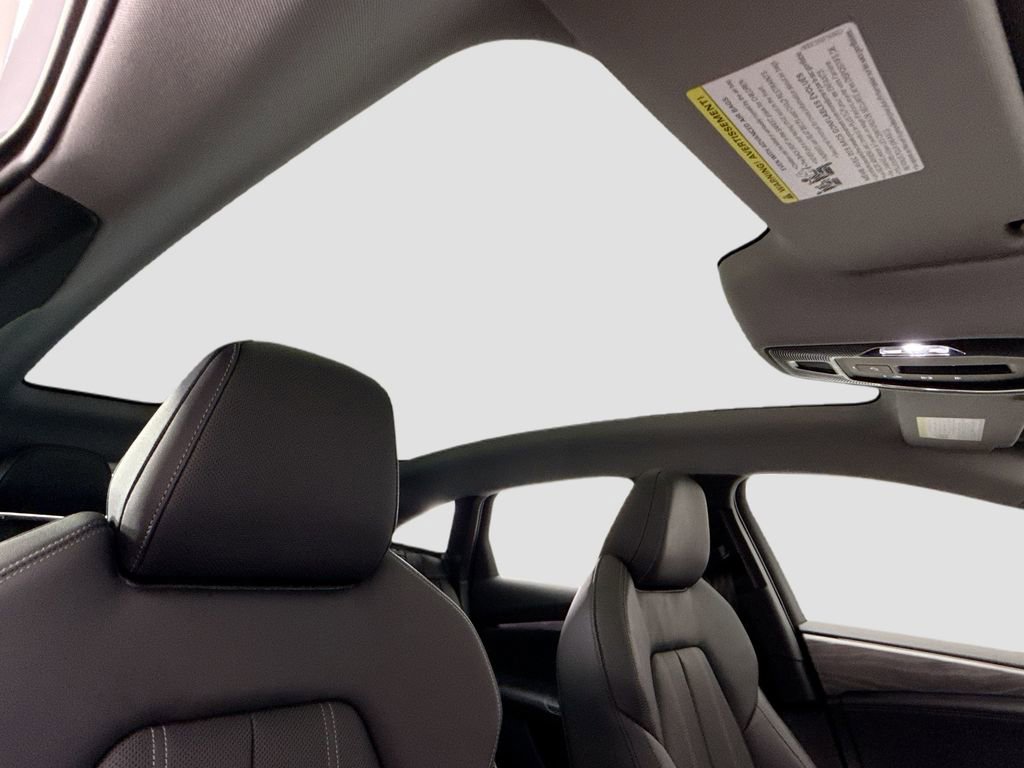 Used 2025 Audi A6 e-tron Premium Plus w/ Premium Plus image 18