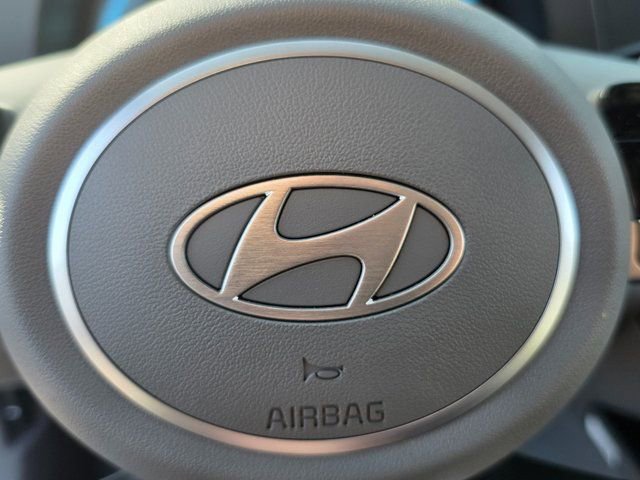 Certified 2025 Hyundai Elantra Sport image 20