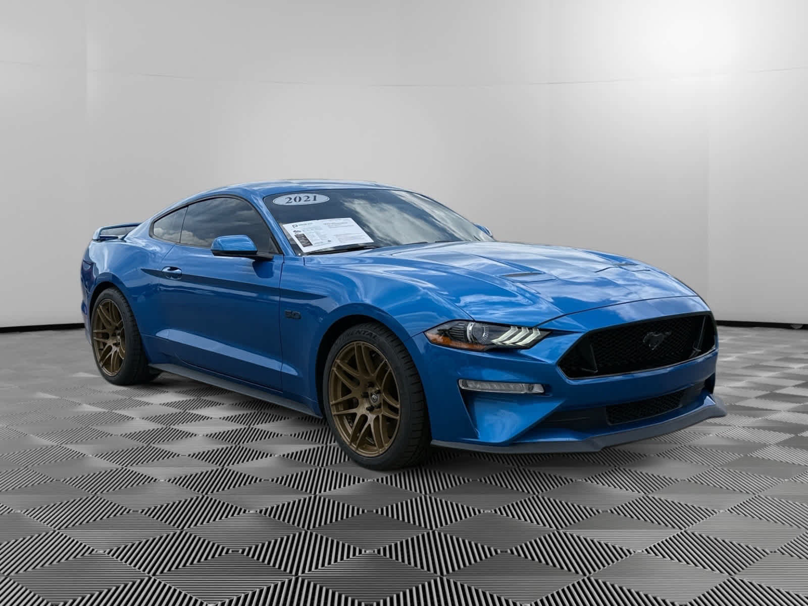 Used 2021 Ford Mustang GT Premium w/ GT Performance Package RWD image 7