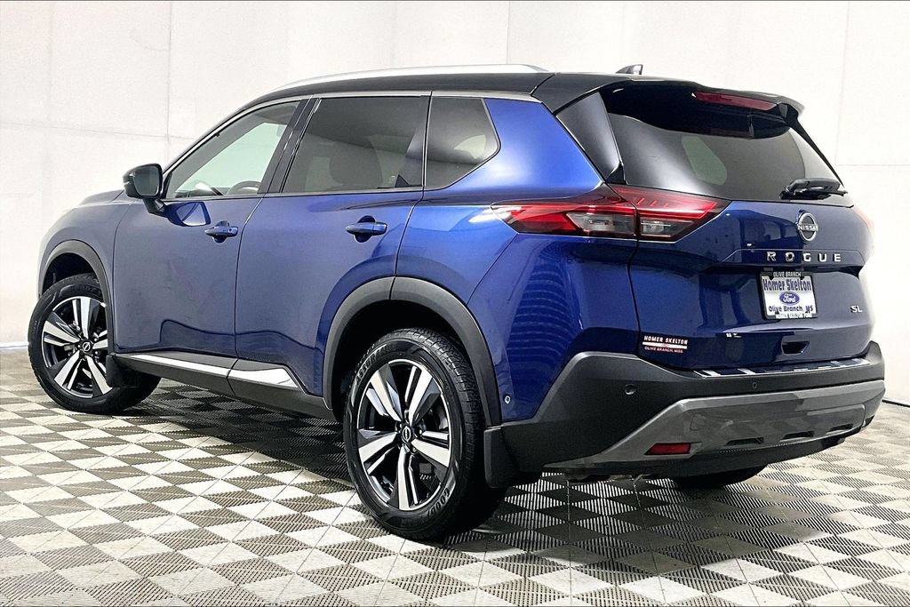 Used 2023 Nissan Rogue SL w/ SL Premium Package FWD image 11