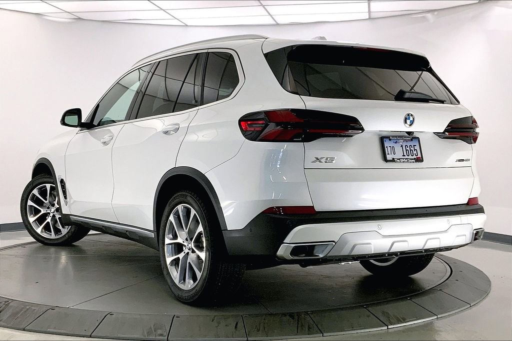 New 2026 BMW X5 xDrive40i image 2