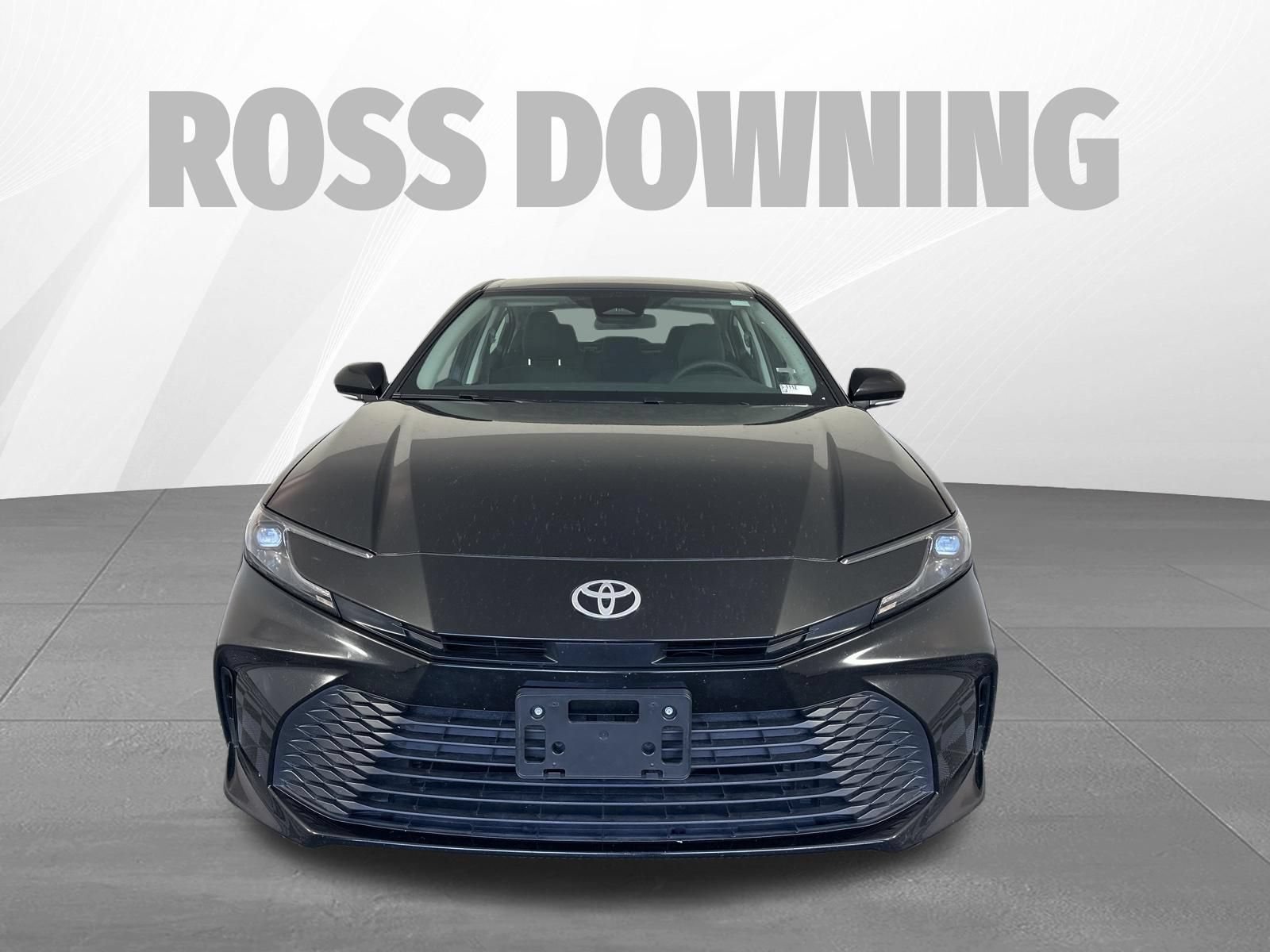 Used 2025 Toyota Camry LE FWD image 2