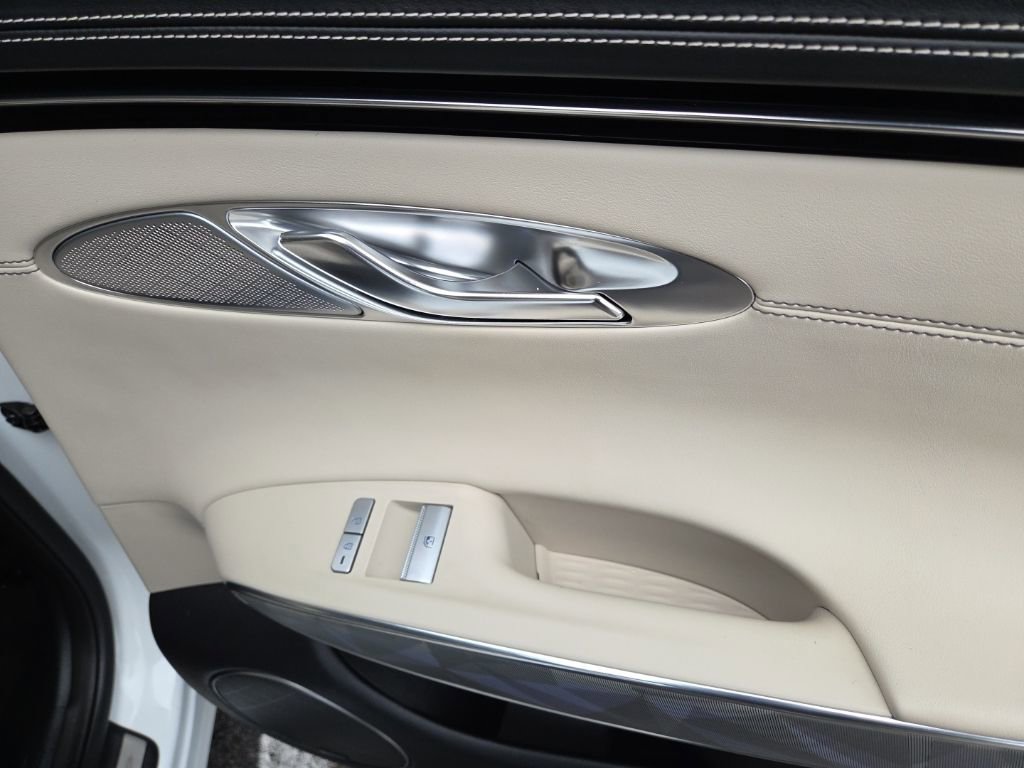 Used 2025 Genesis GV70 3.5T Sport w/ Sport Advanced Package image 27