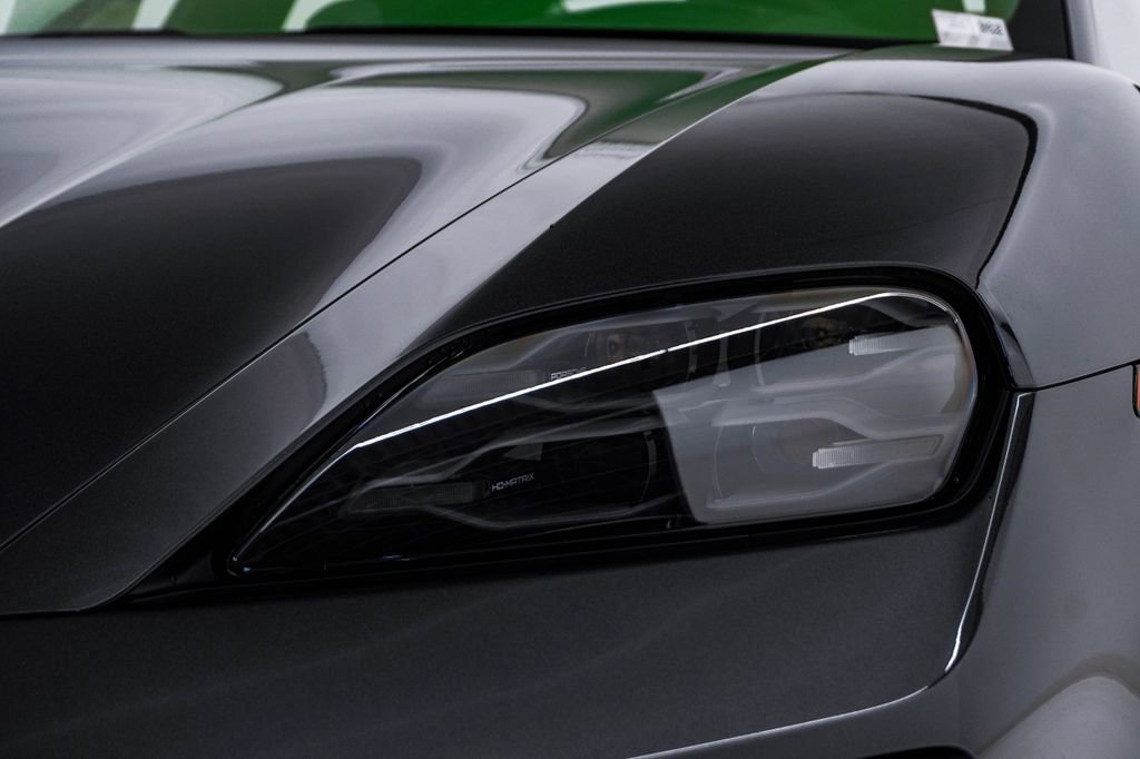 New 2026 Porsche Taycan image 7