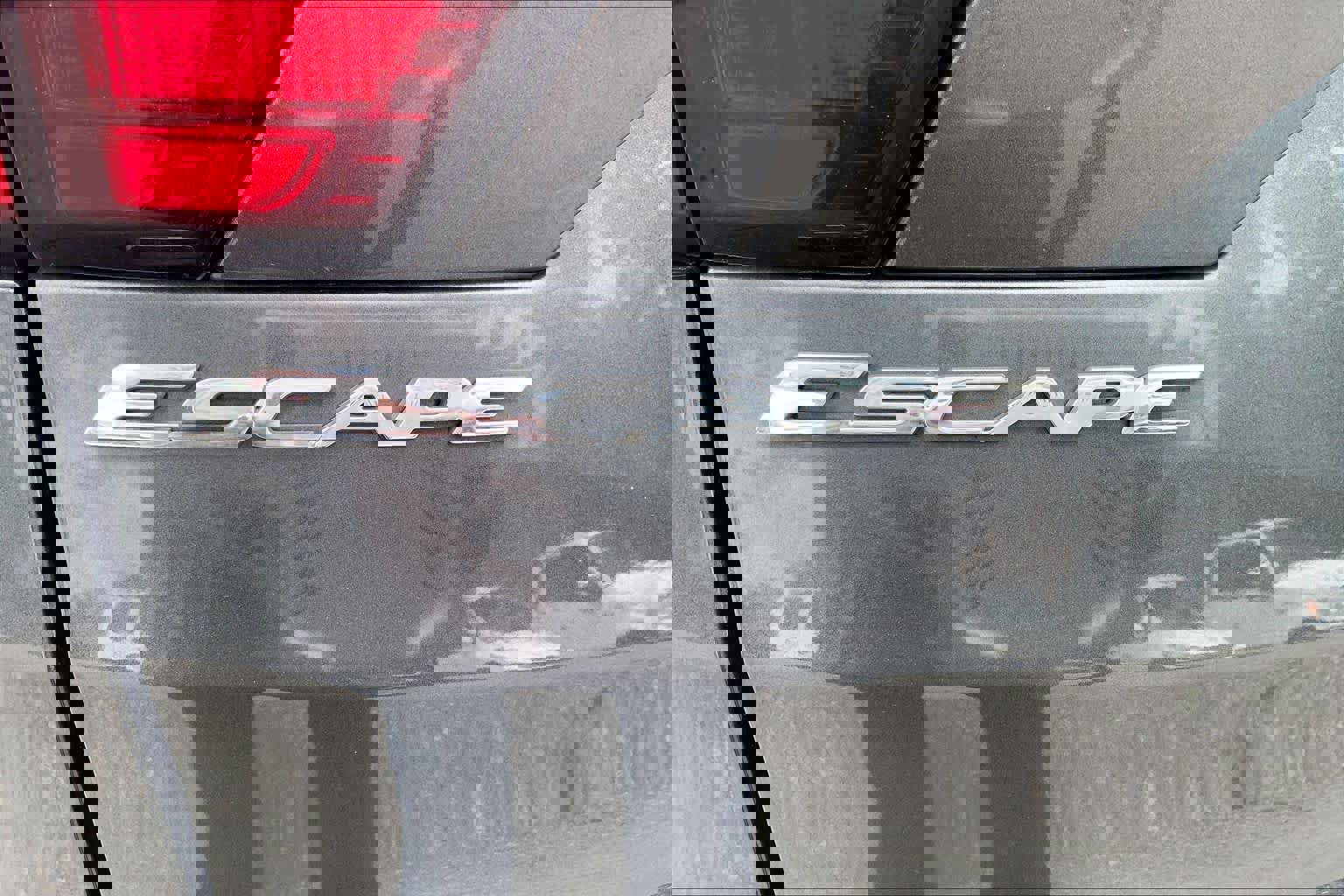 Used 2019 Ford Escape SEL image 10