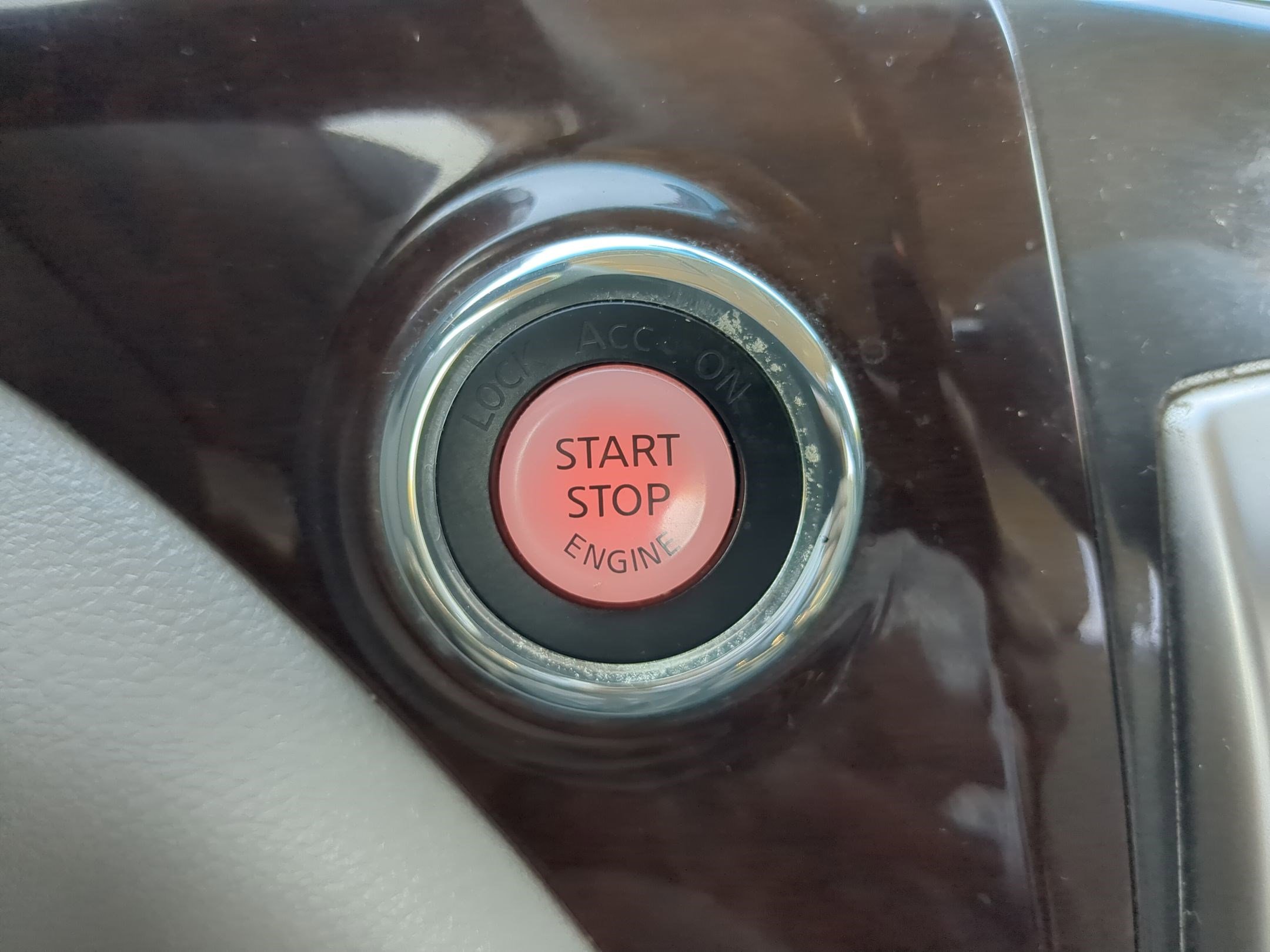 Used 2015 Nissan Quest S image 21