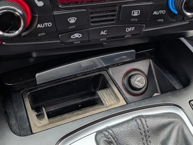 Used 2011 Audi A4 2.0T Premium Plus w/ Premium Plus Pkg FWD image 24