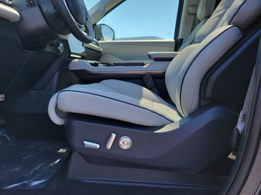 New 2026 Lincoln Navigator Black Label AWD/4WD image 19
