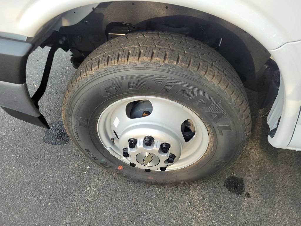 New 2025 Chevrolet Express 3500 w/ Power Convenience Package image 22