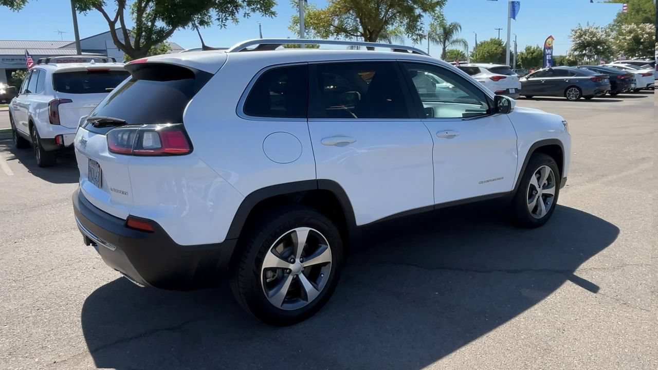 Used 2021 Jeep Cherokee Limited w/ Trailer Tow Group AWD/4WD image 7