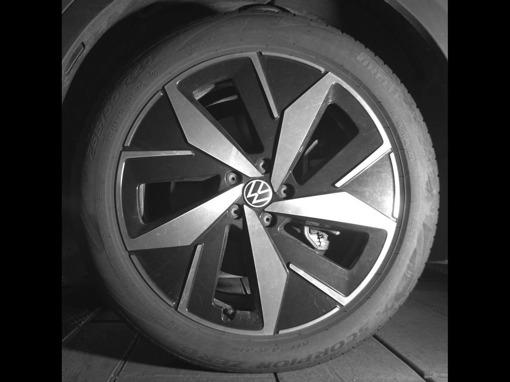 Certified 2025 Volkswagen ID.4 Pro S Plus AWD/4WD image 11