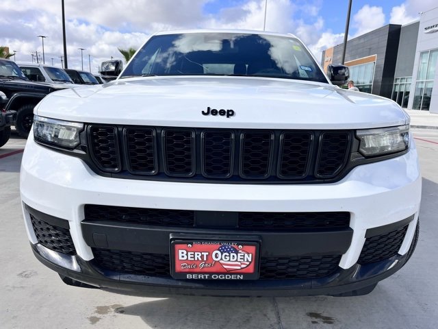 Used 2024 Jeep Grand Cherokee L Altitude image 2