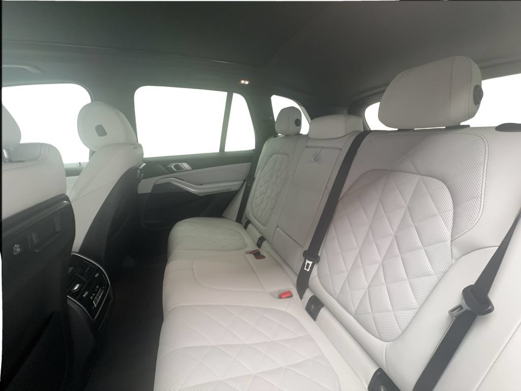 Used 2023 BMW X5 sDrive40i RWD image 23