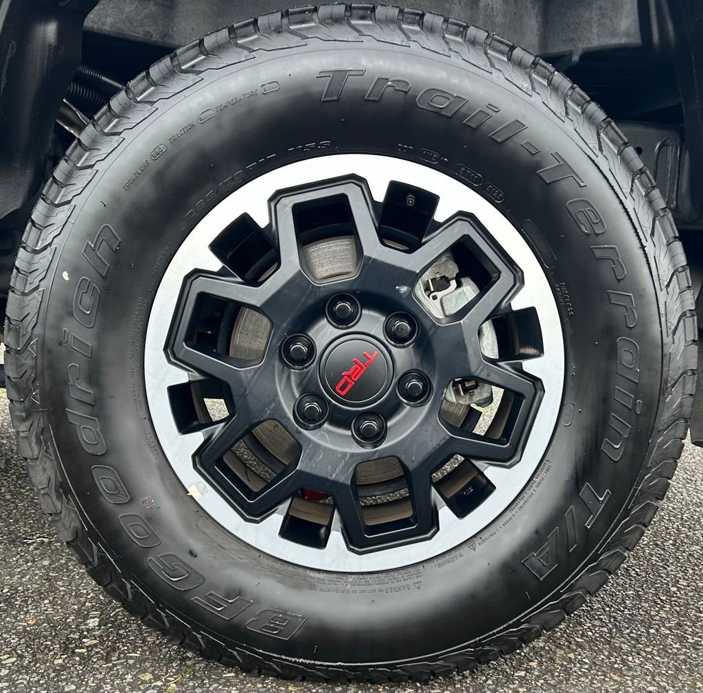 Certified 2024 Toyota Tacoma TRD Off-Road image 26