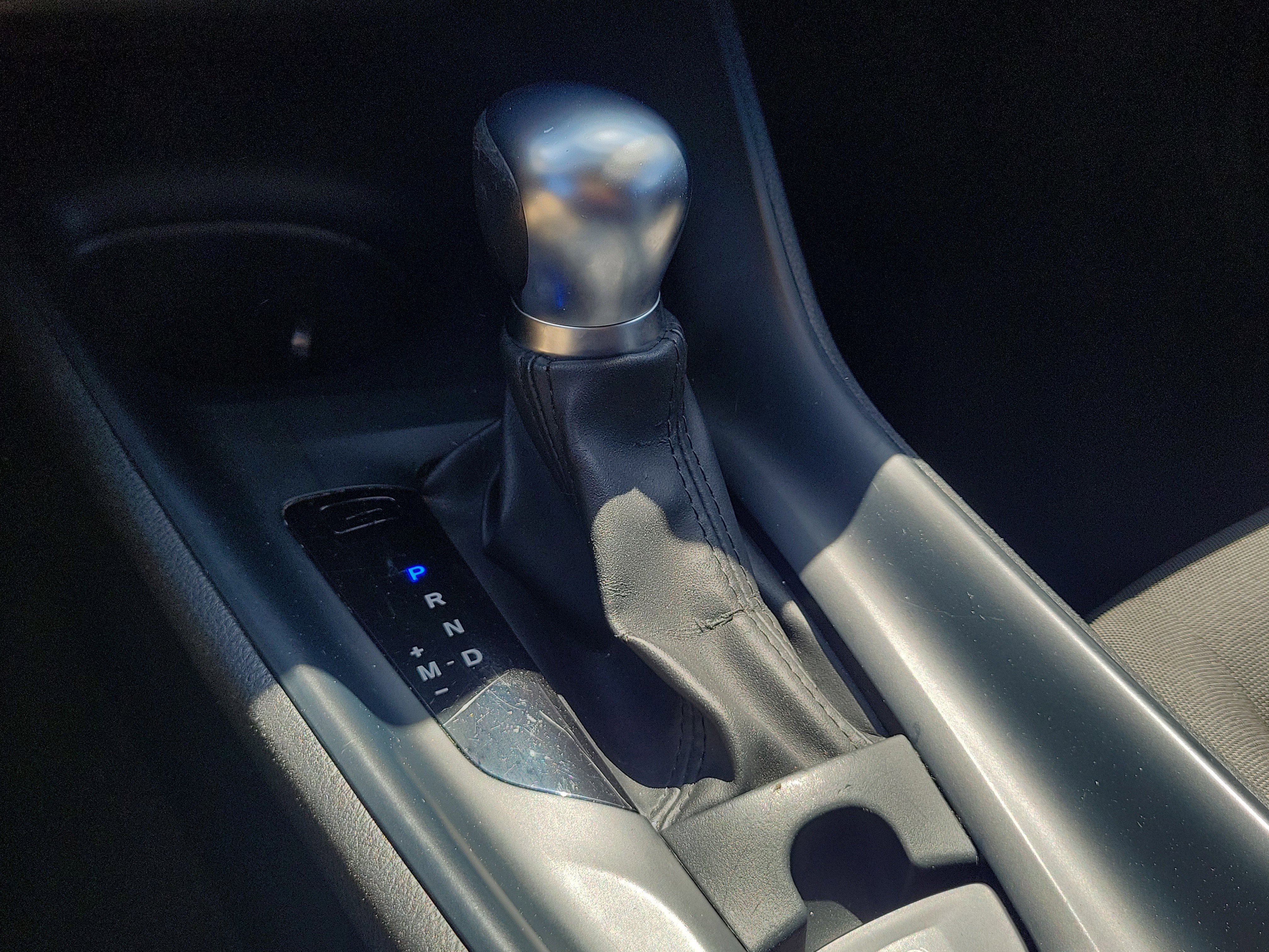 Used 2020 Toyota C-HR LE image 32