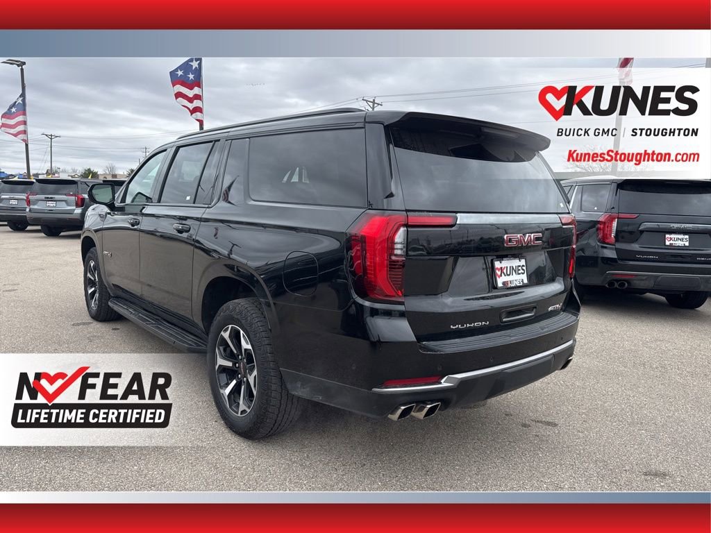 Used 2025 GMC Yukon XL AT4 image 7