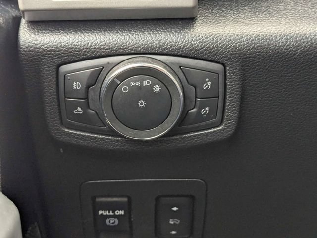Used 2019 Ford F150 Lariat w/ Equipment Group 502A Luxury AWD/4WD image 25