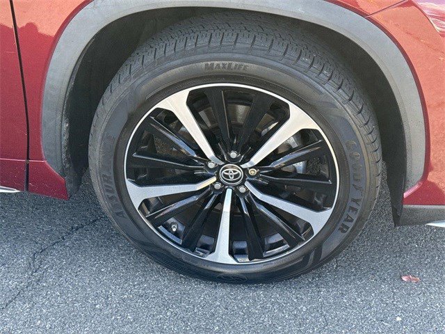 Used 2022 Toyota Highlander XSE image 7