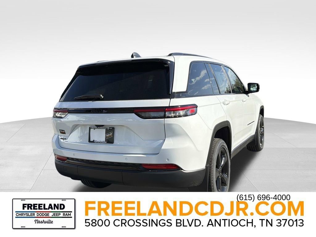 New 2025 Jeep Grand Cherokee 4WD image 3